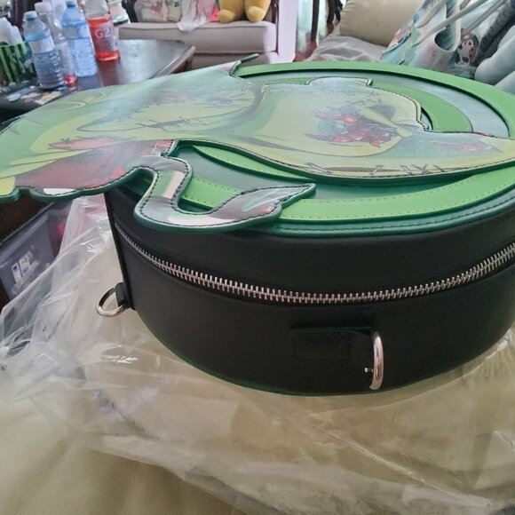 NIGHTMARE BEFORE CHRISTMAS  OOGIE BOOGIE GLOWS  BACKPACK CROSSBODY RETIRED NWT - Picture 5 of 12